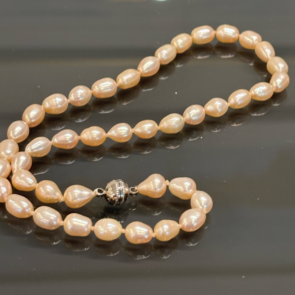 16”1/2 Natural Freshwater Pearl Necklace